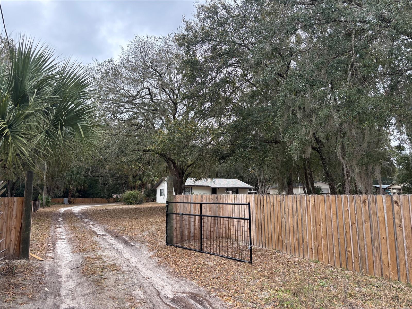 MEADOWBROOK RANCHES - Residential