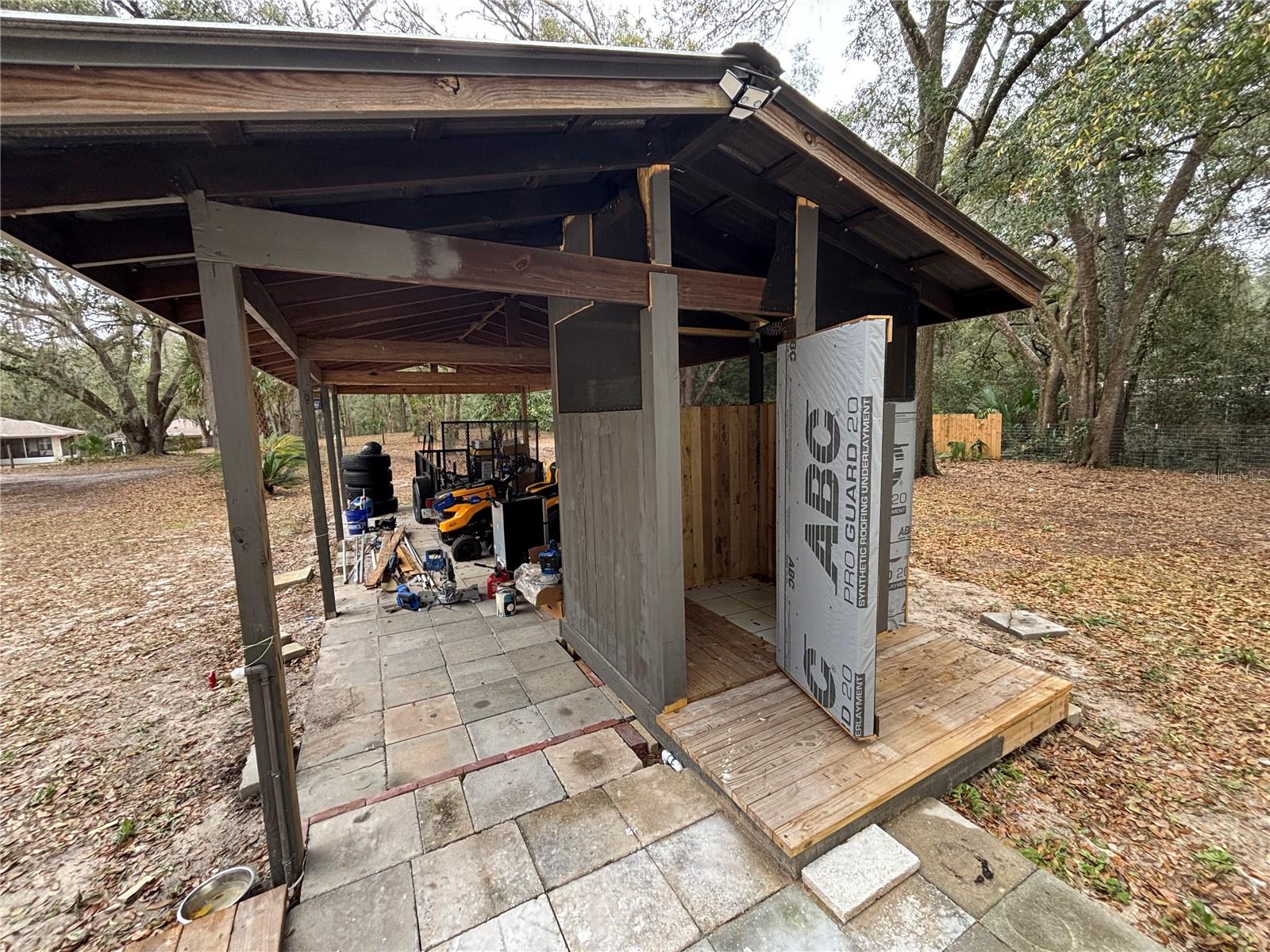 MEADOWBROOK RANCHES - Residential