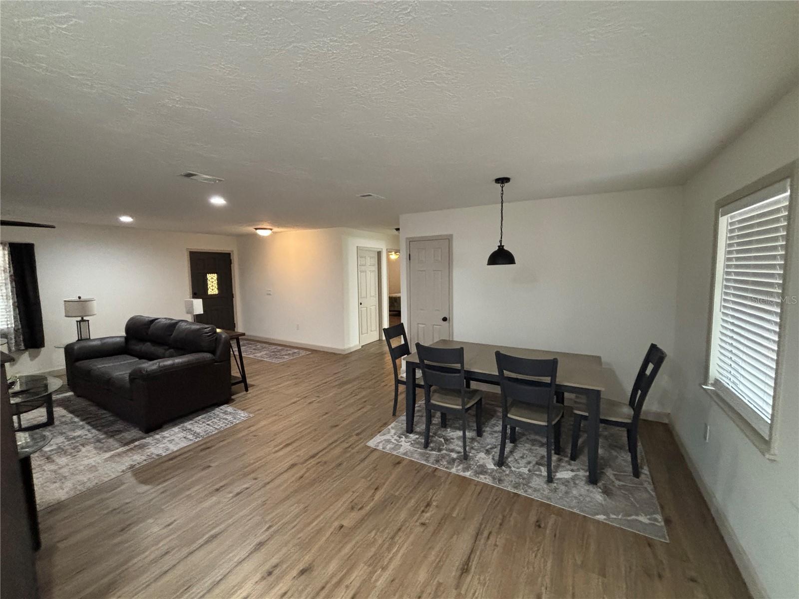 MEADOWBROOK RANCHES - Residential