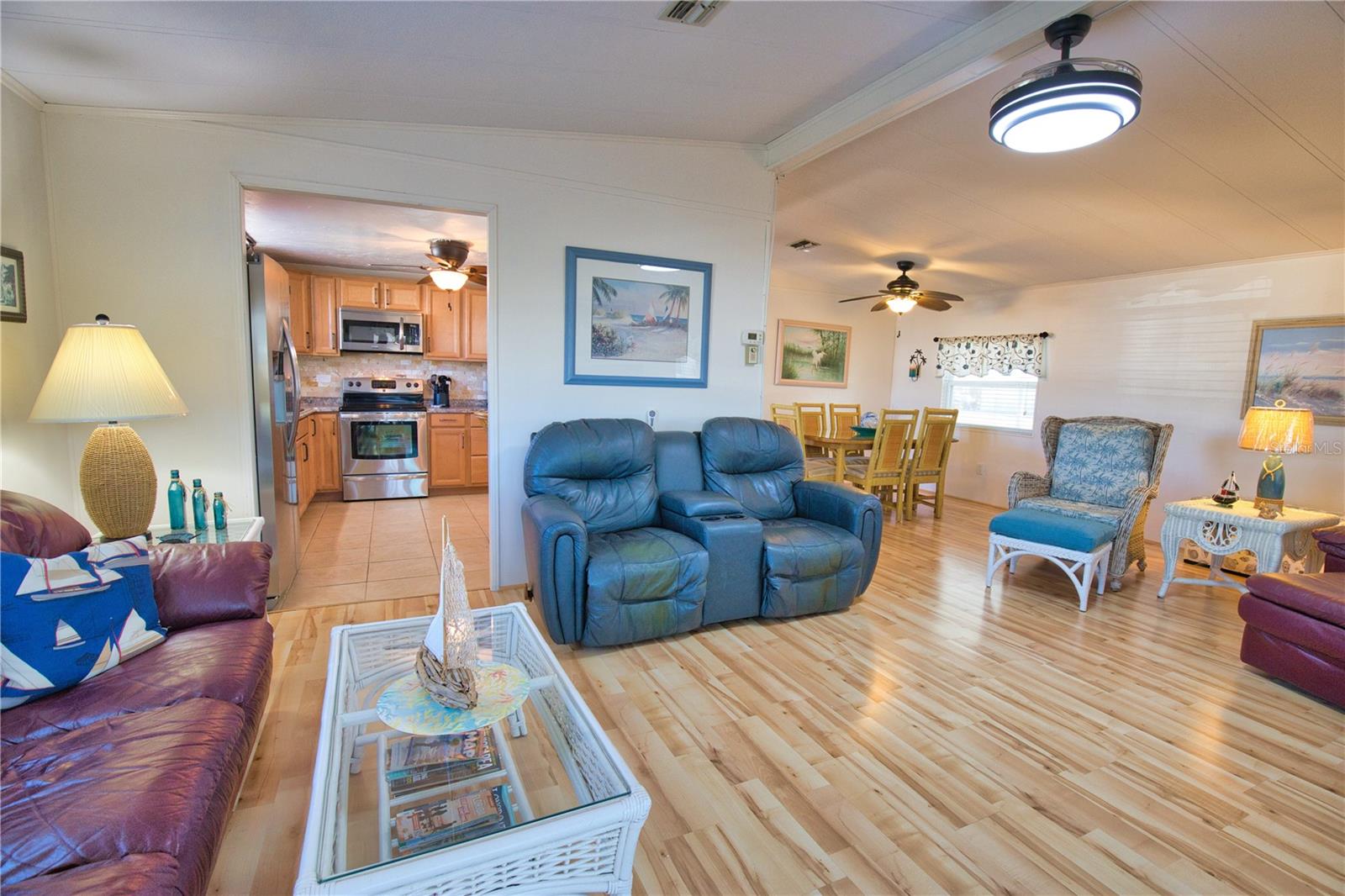 LA CASA MHP CO-OP - Residential