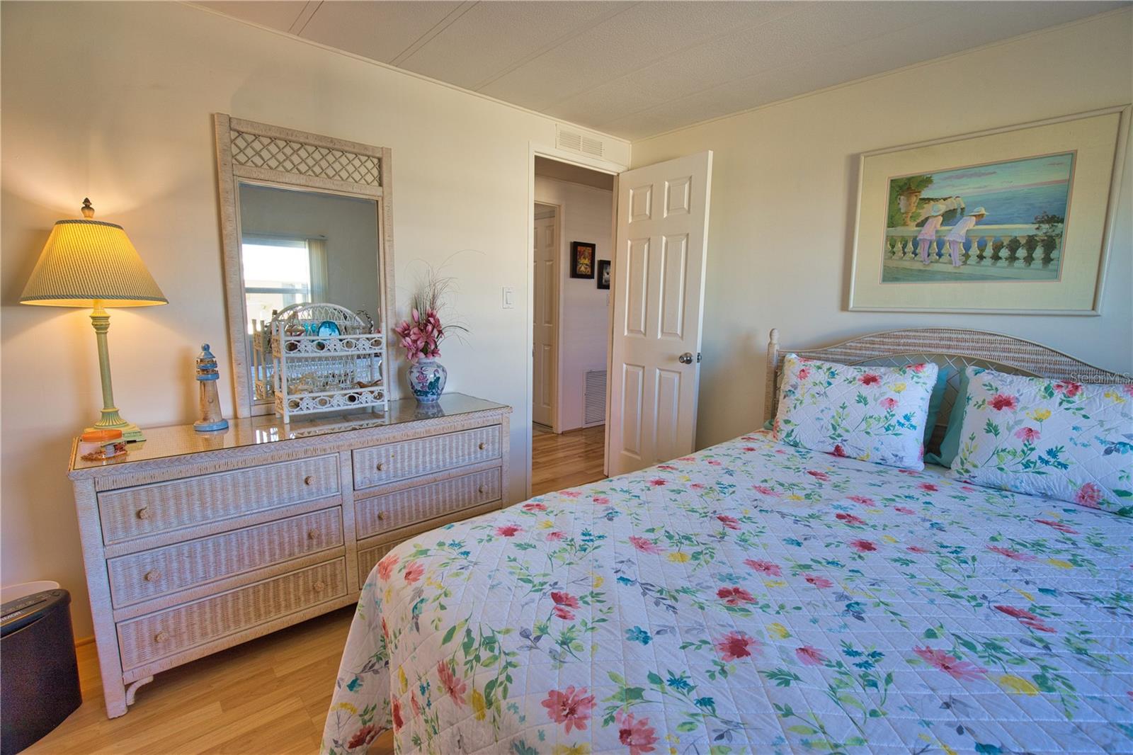 LA CASA MHP CO-OP - Residential