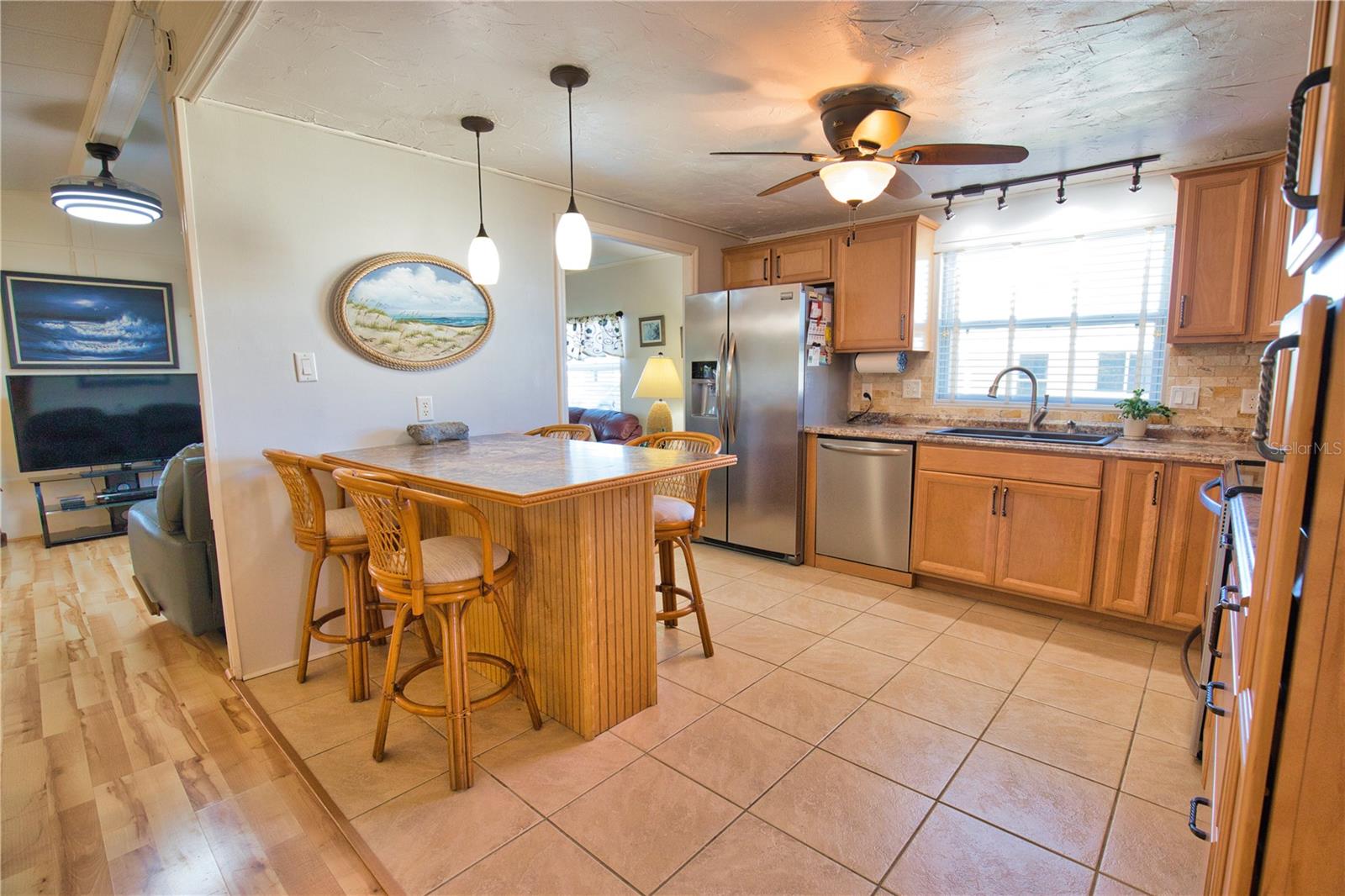 LA CASA MHP CO-OP - Residential