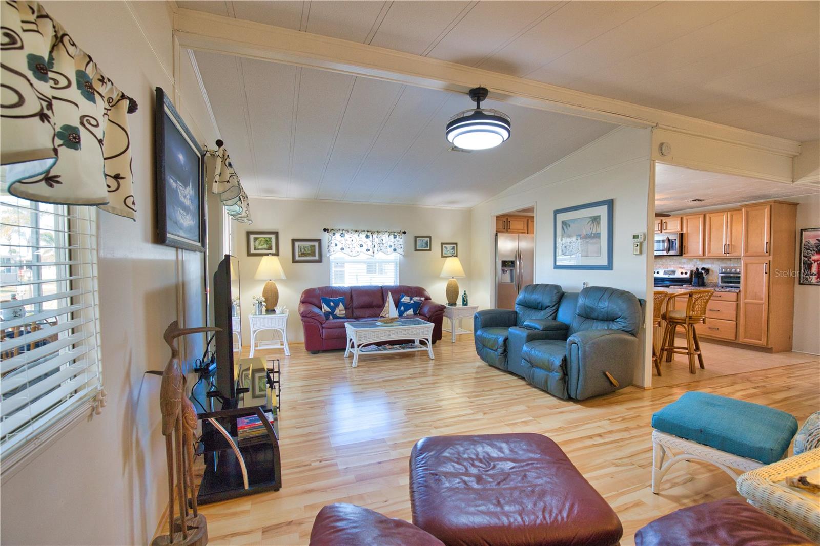 LA CASA MHP CO-OP - Residential