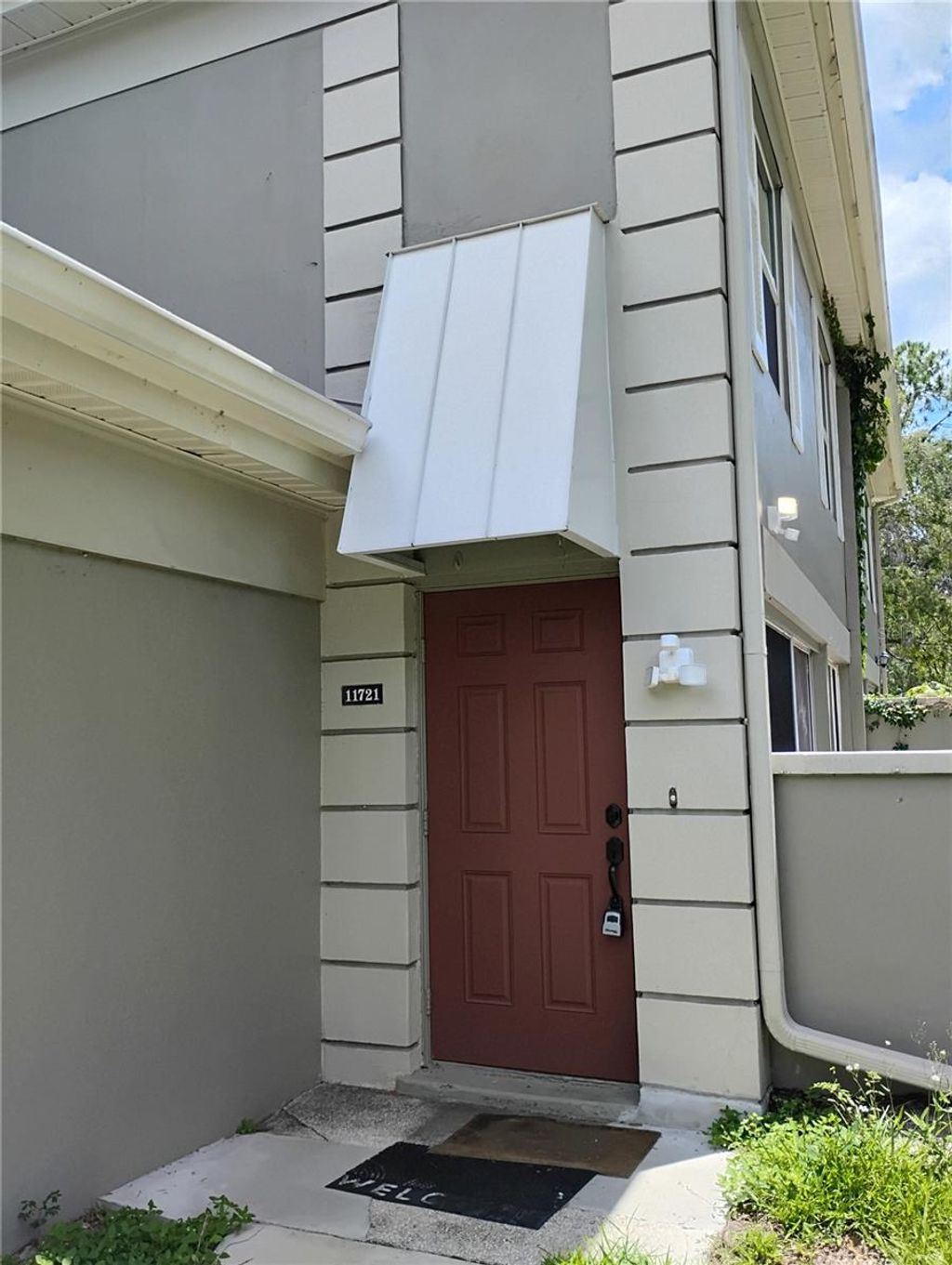 Photo of 11721 Raintree Drive, Tampa, FL 33617 (MLS # TB8407185)