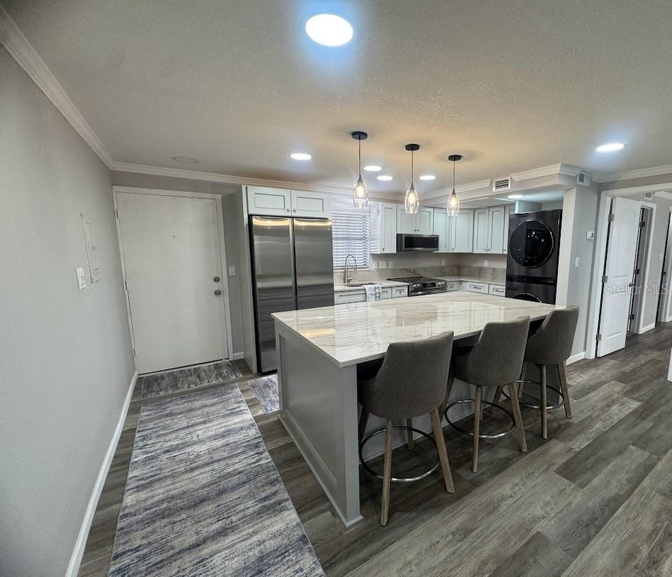 2727 75TH STREET W 9A7