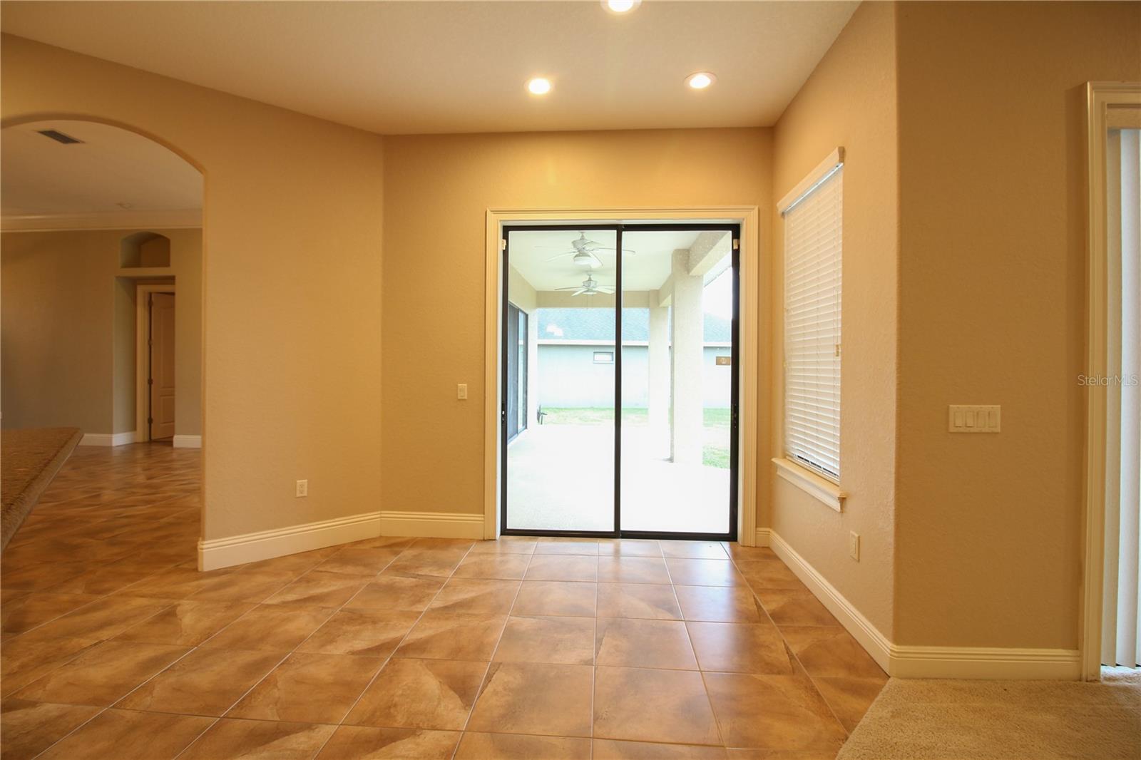 VINTAGE VIEW PH 02 - Residential Lease