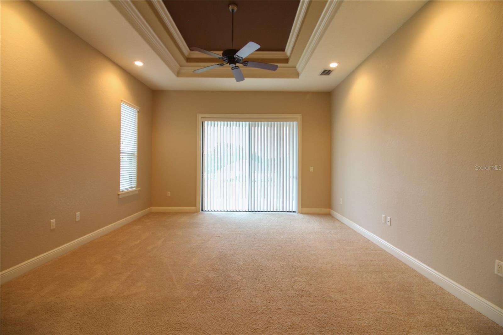 VINTAGE VIEW PH 02 - Residential Lease