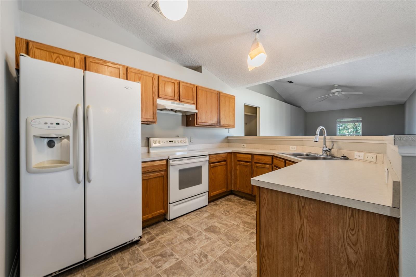 SPRING HILL - Residential