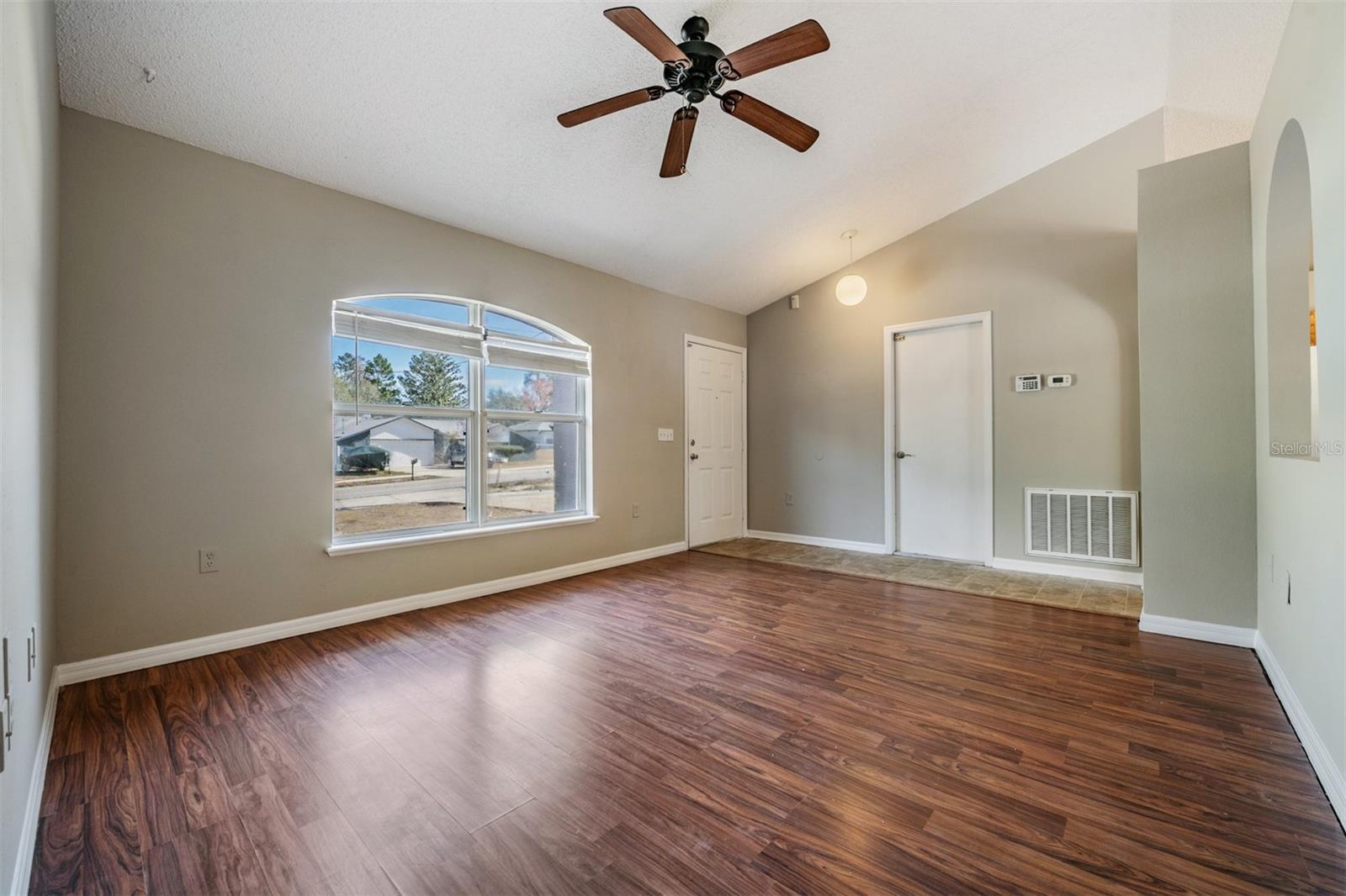 SPRING HILL - Residential