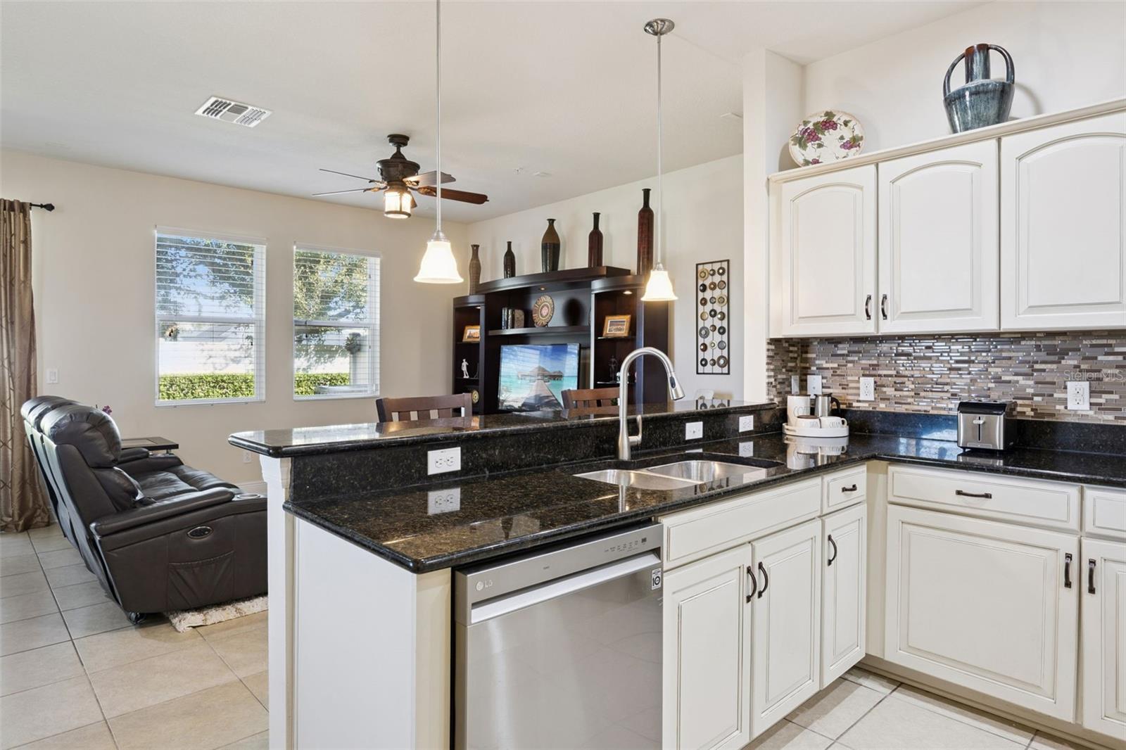 RESERVE/MDW LAKE A-I K M O Q T - Residential