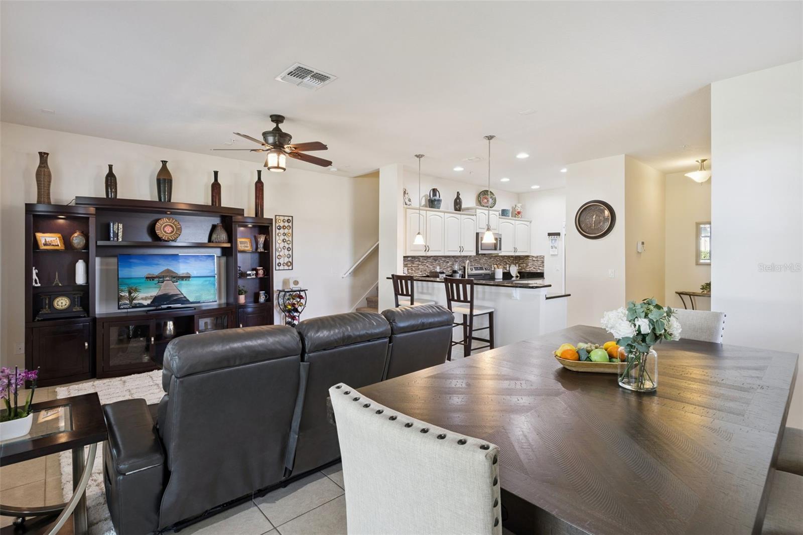 RESERVE/MDW LAKE A-I K M O Q T - Residential