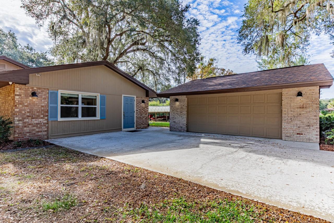 MAJESTIC OAKS - Residential