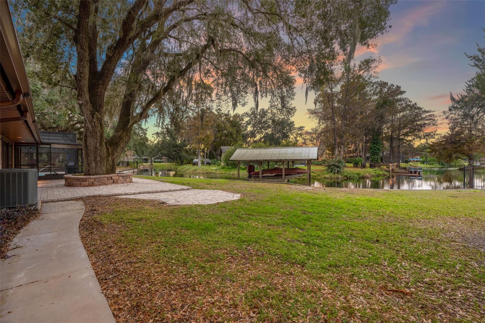 MAJESTIC OAKS - Residential