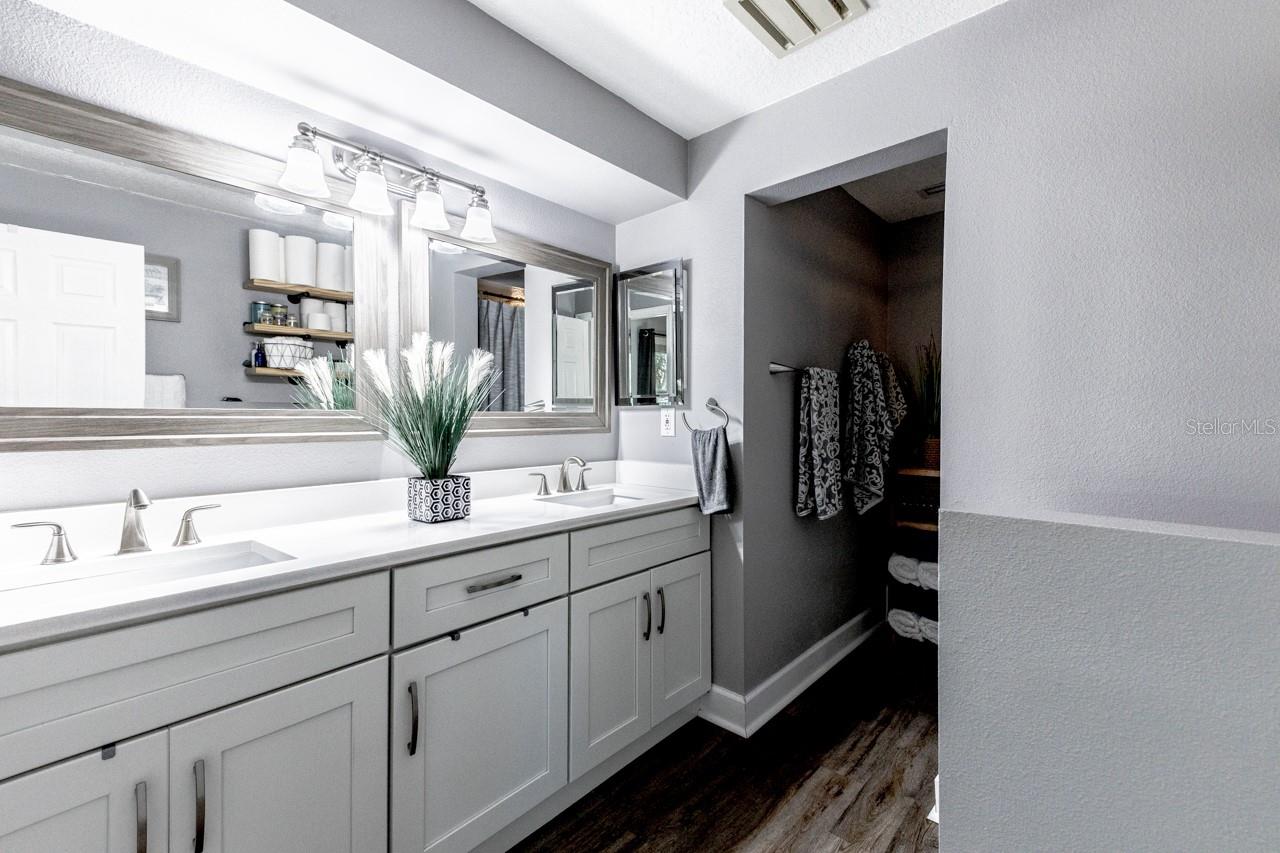 MAJESTIC OAKS - Residential