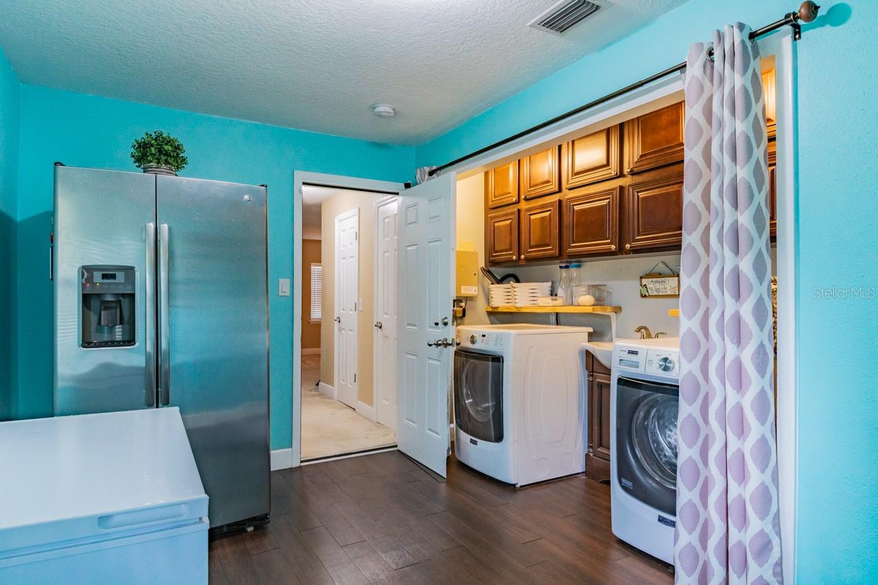 MAJESTIC OAKS - Residential