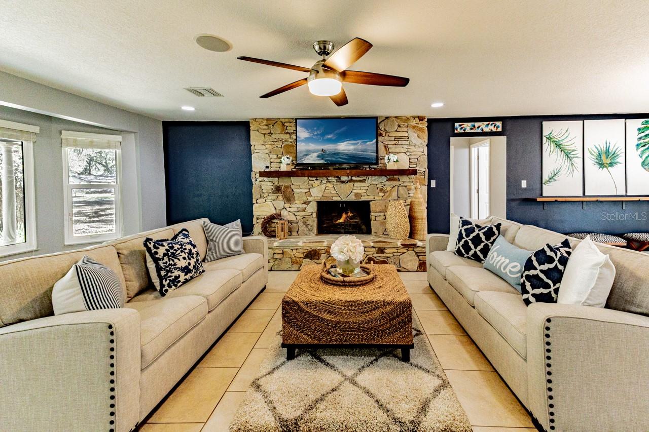 MAJESTIC OAKS - Residential