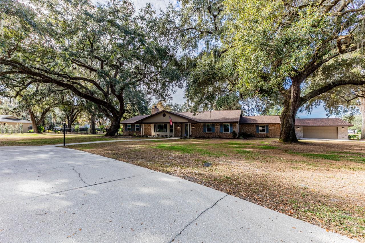 MAJESTIC OAKS - Residential