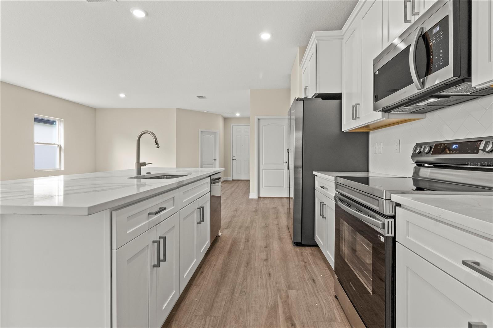 ARBORS OF LAKE HARRIS - Residential