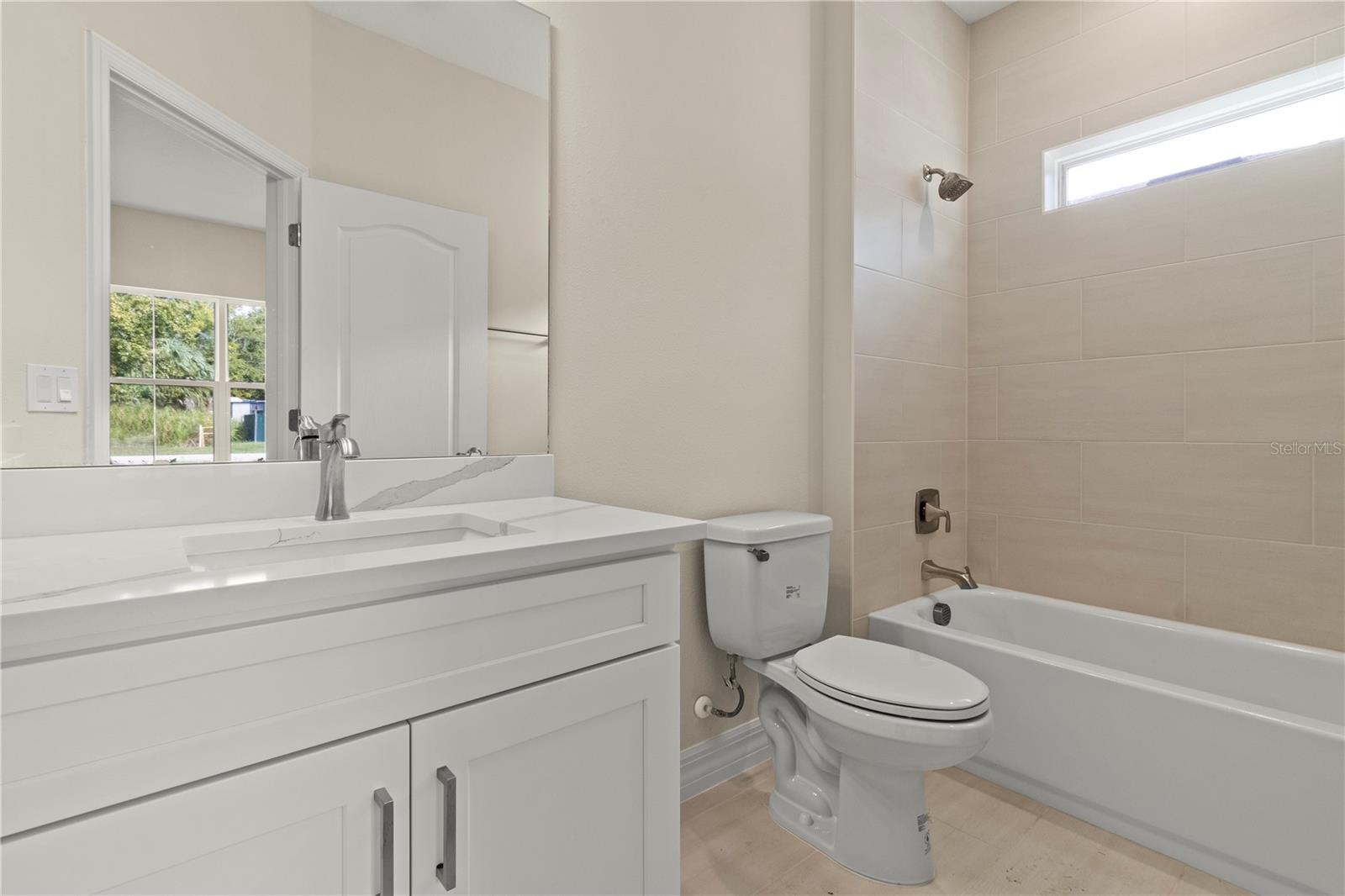 ARBORS OF LAKE HARRIS - Residential
