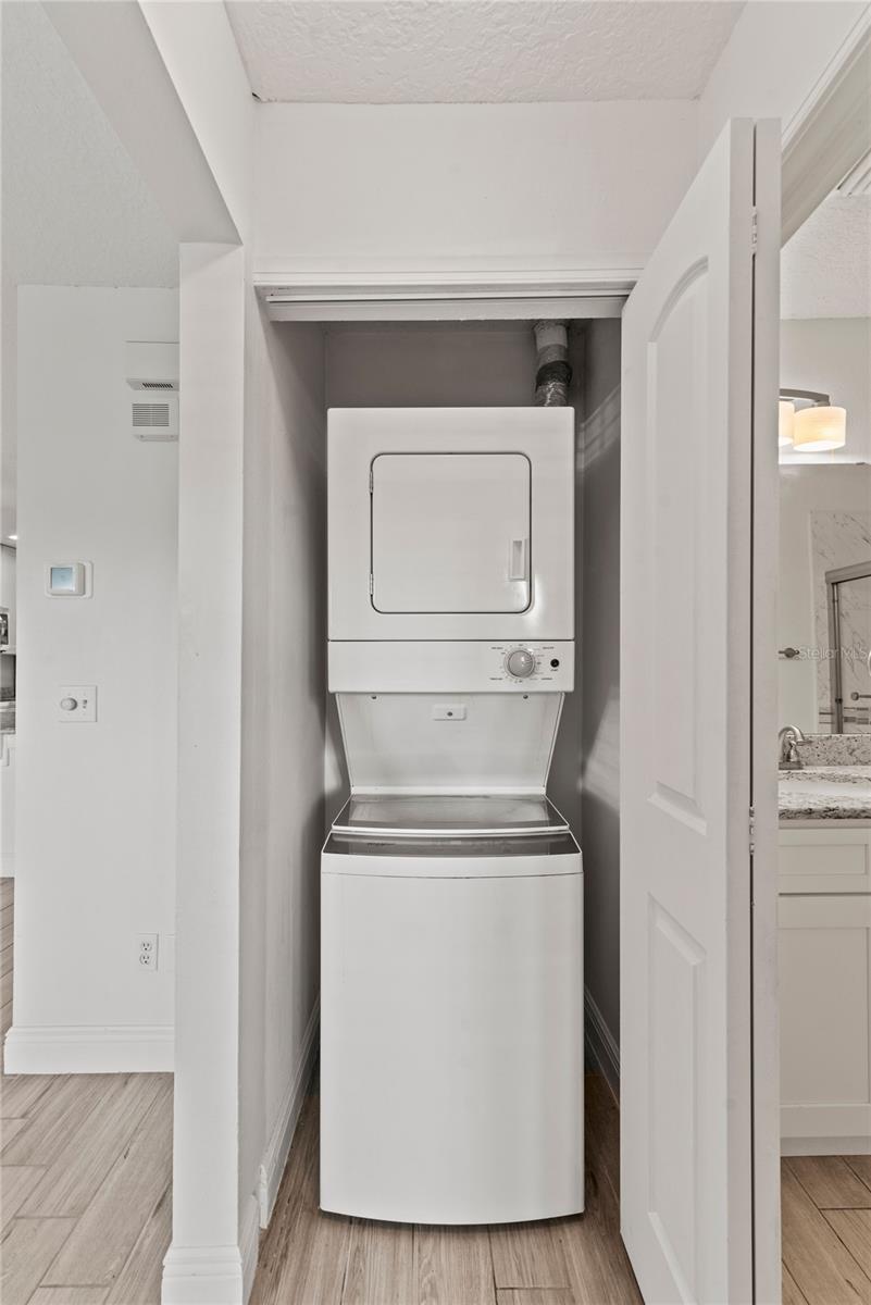 HUNTERS RESERVE A CONDO - Residential