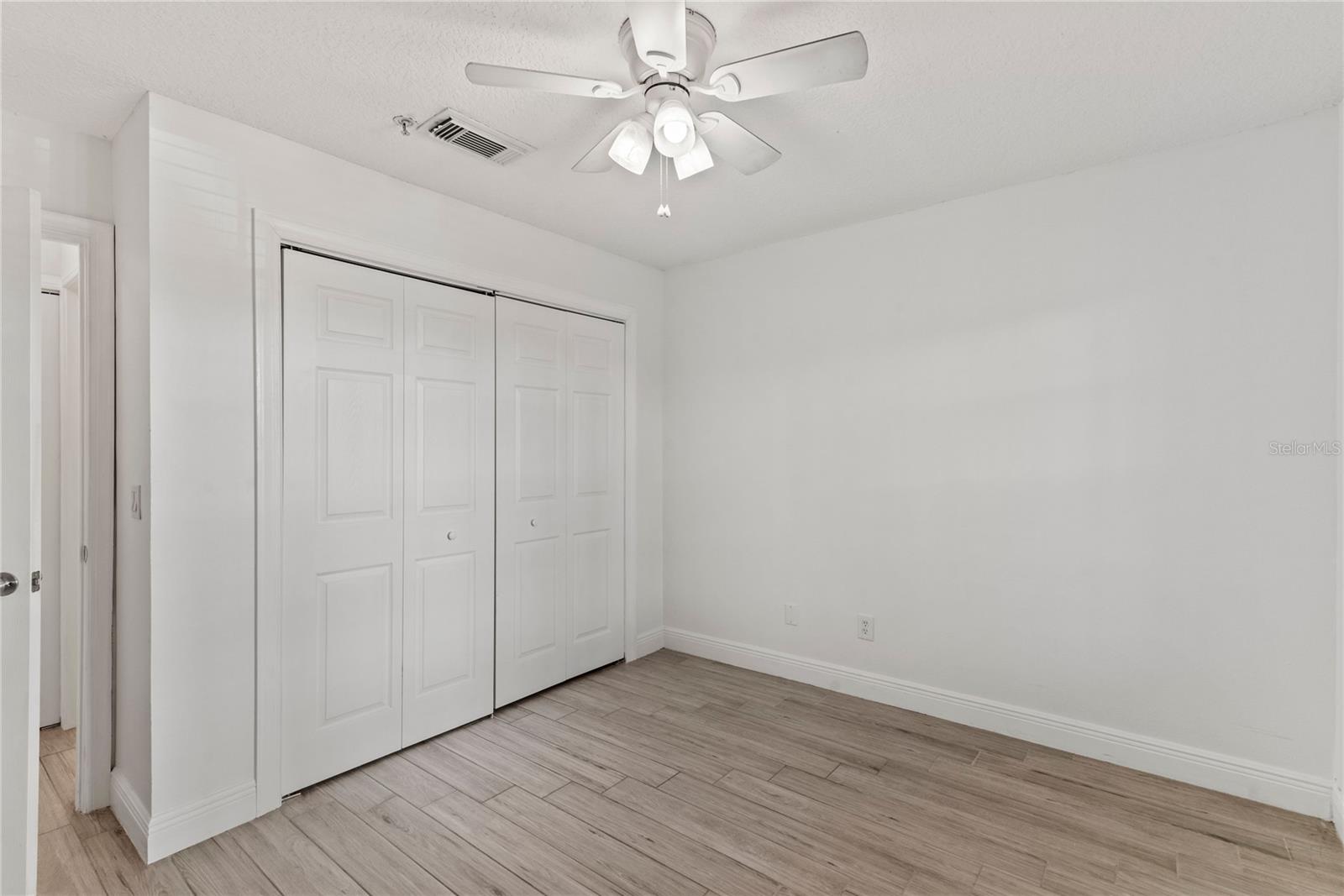 HUNTERS RESERVE A CONDO - Residential