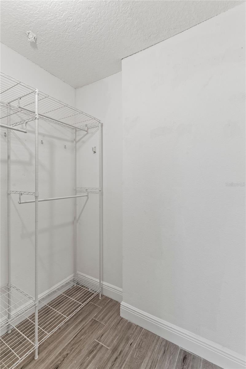 HUNTERS RESERVE A CONDO - Residential