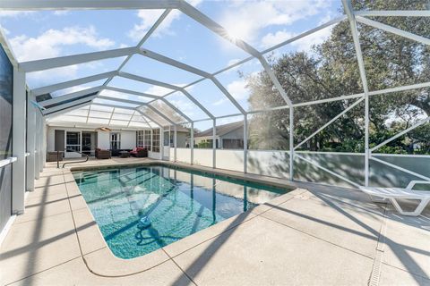 A home in LAKE WALES