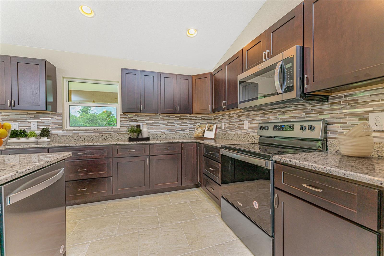 1569 - PORT CHARLOTTE SUB 23 - Residential