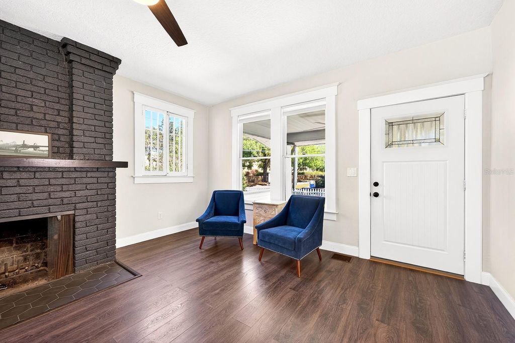 Photo of 500 S Osceola Avenue, Orlando, FL 32801 (MLS # O6389712)