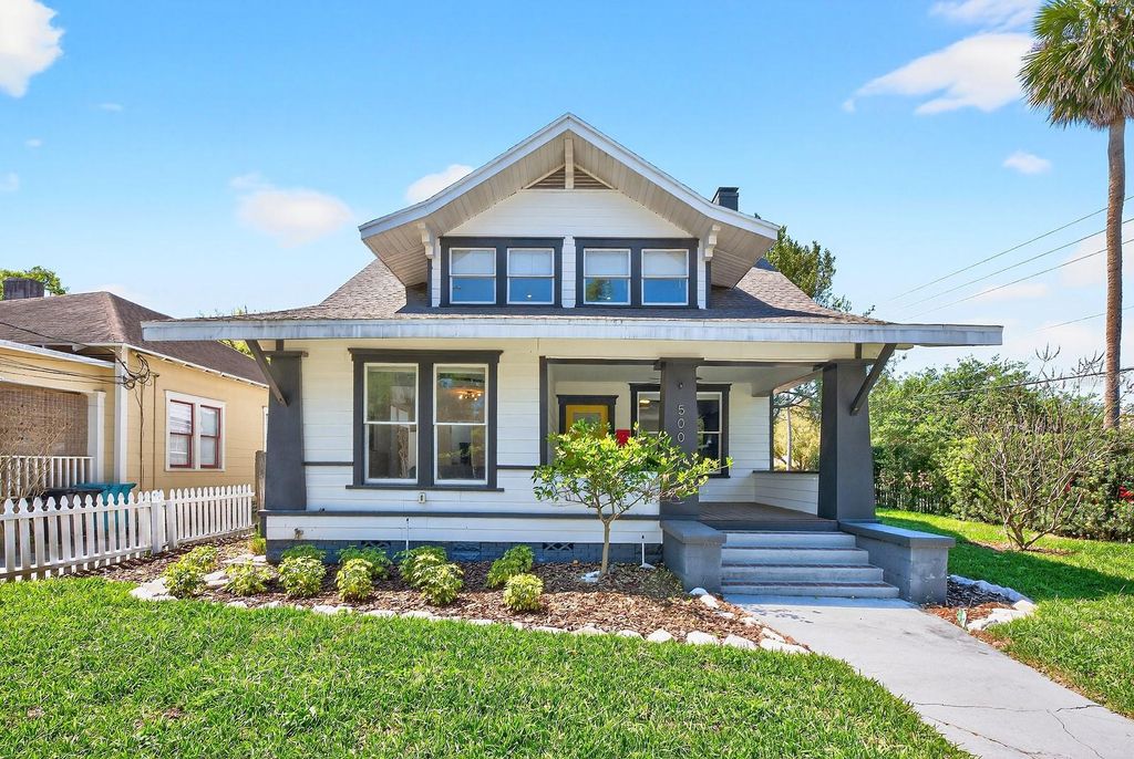 Photo of 500 S Osceola Avenue, Orlando, FL 32801 (MLS # O6389712)