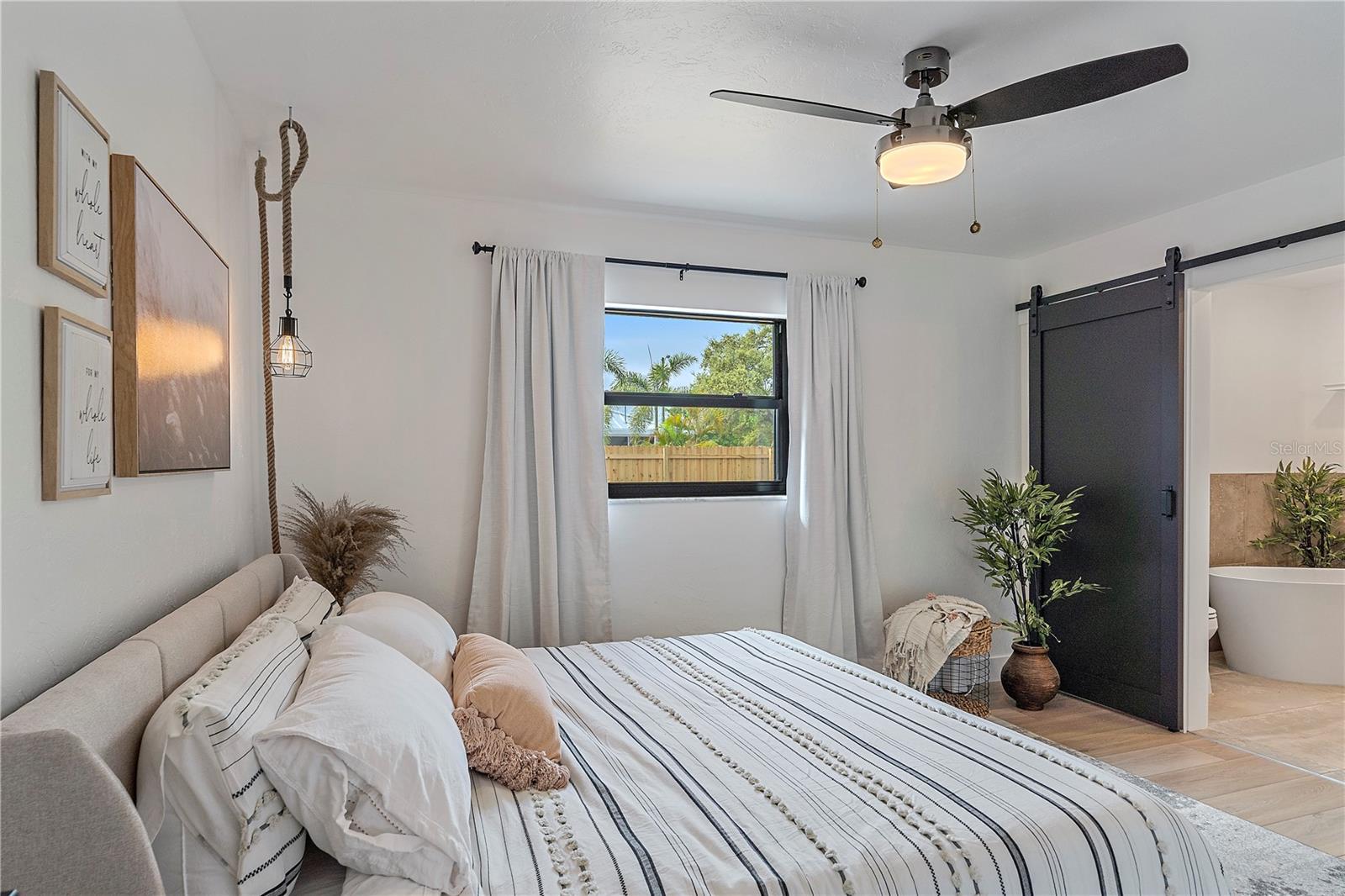 SOUTH GATE - Residential