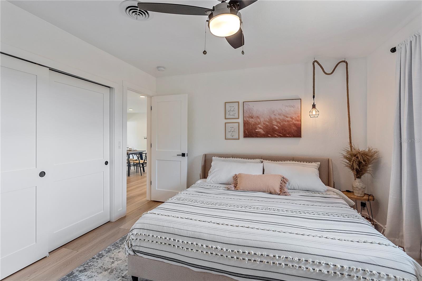 SOUTH GATE - Residential