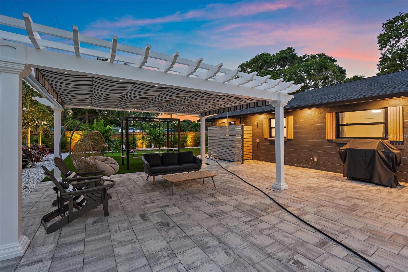 SOUTH GATE - Residential