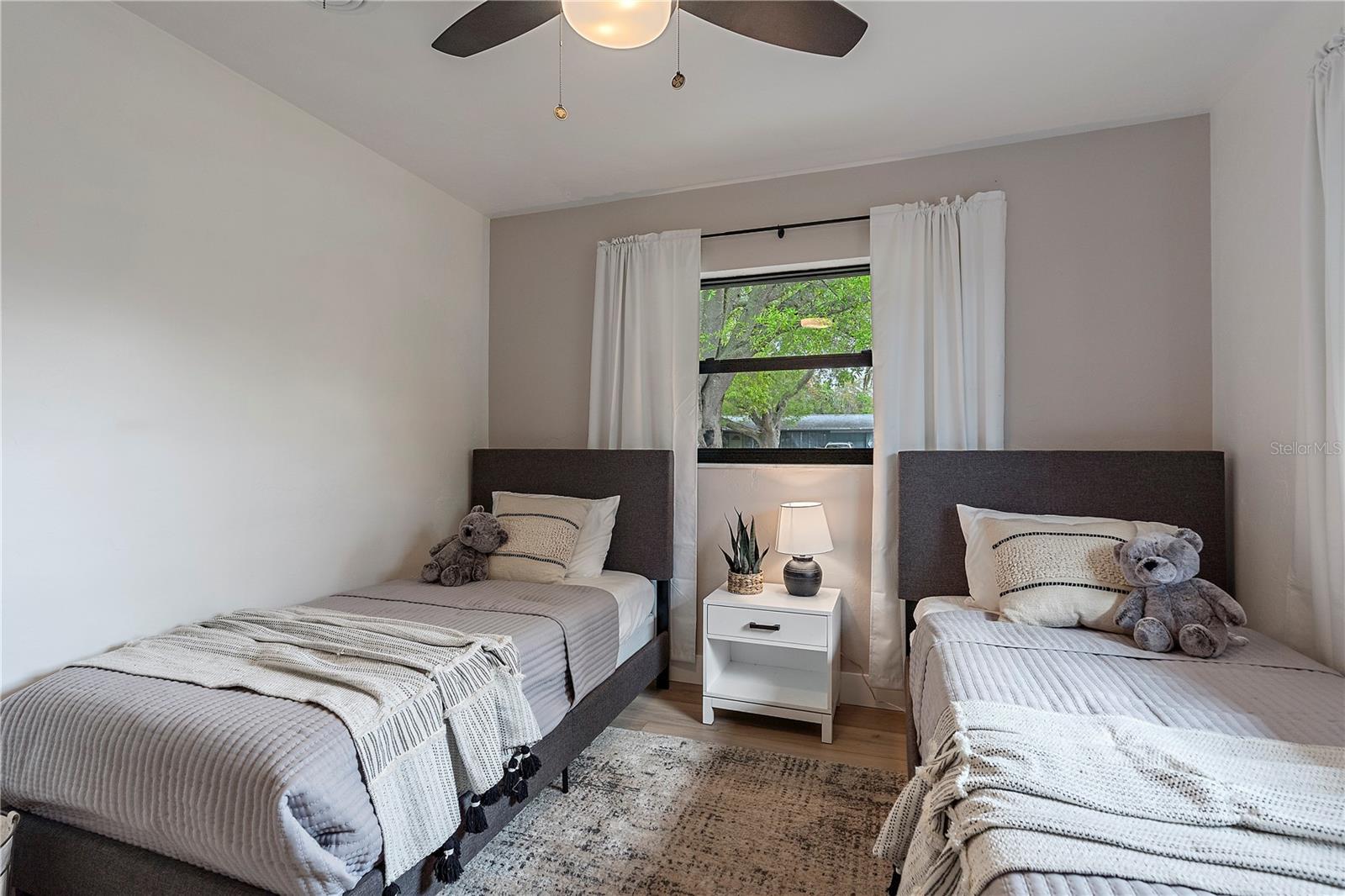 SOUTH GATE - Residential