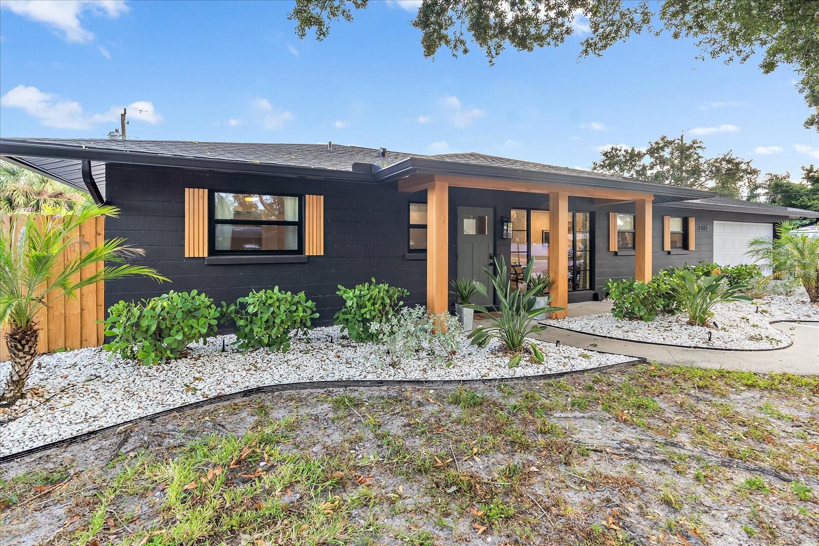 SOUTH GATE - Residential