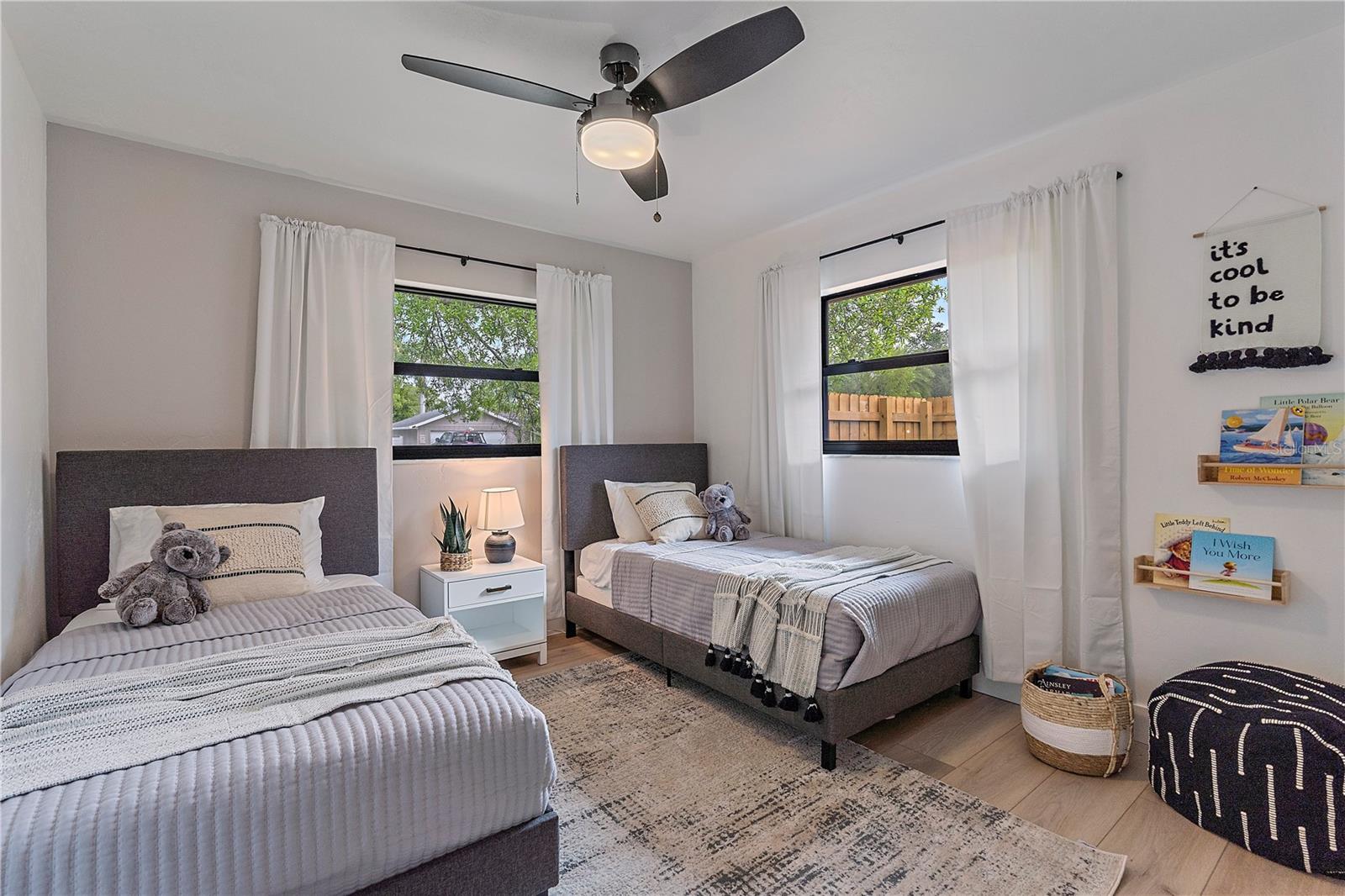 SOUTH GATE - Residential