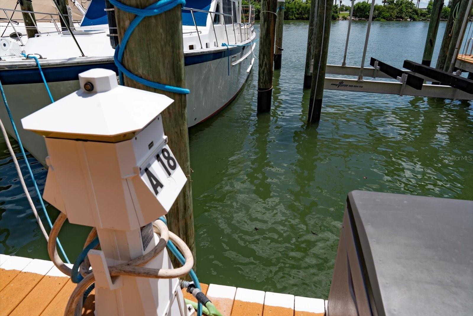 HARBORSIDE BOAT CLUB OF MADEIRA BEACH CONDO - Residential