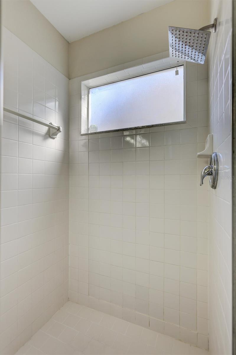 ROLLING OAKS - Residential