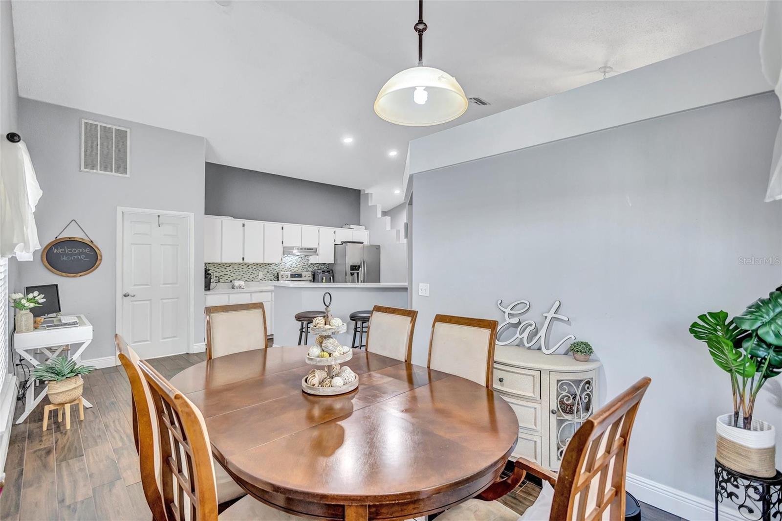 ROLLING OAKS - Residential