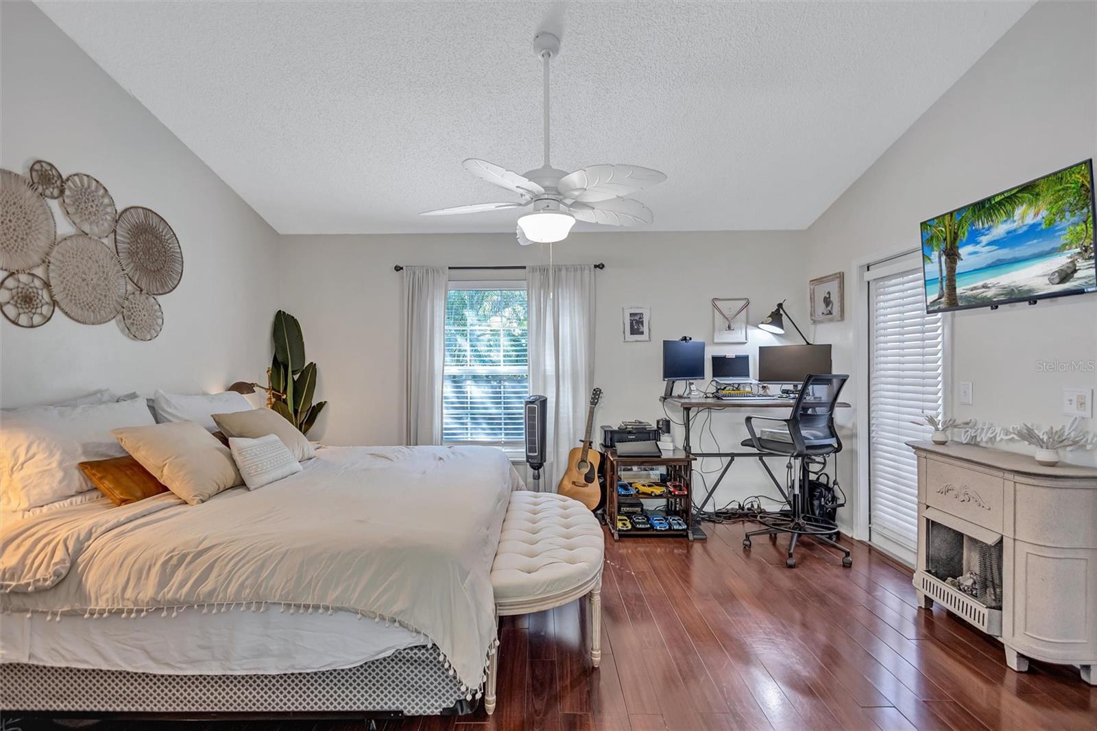 ROLLING OAKS - Residential