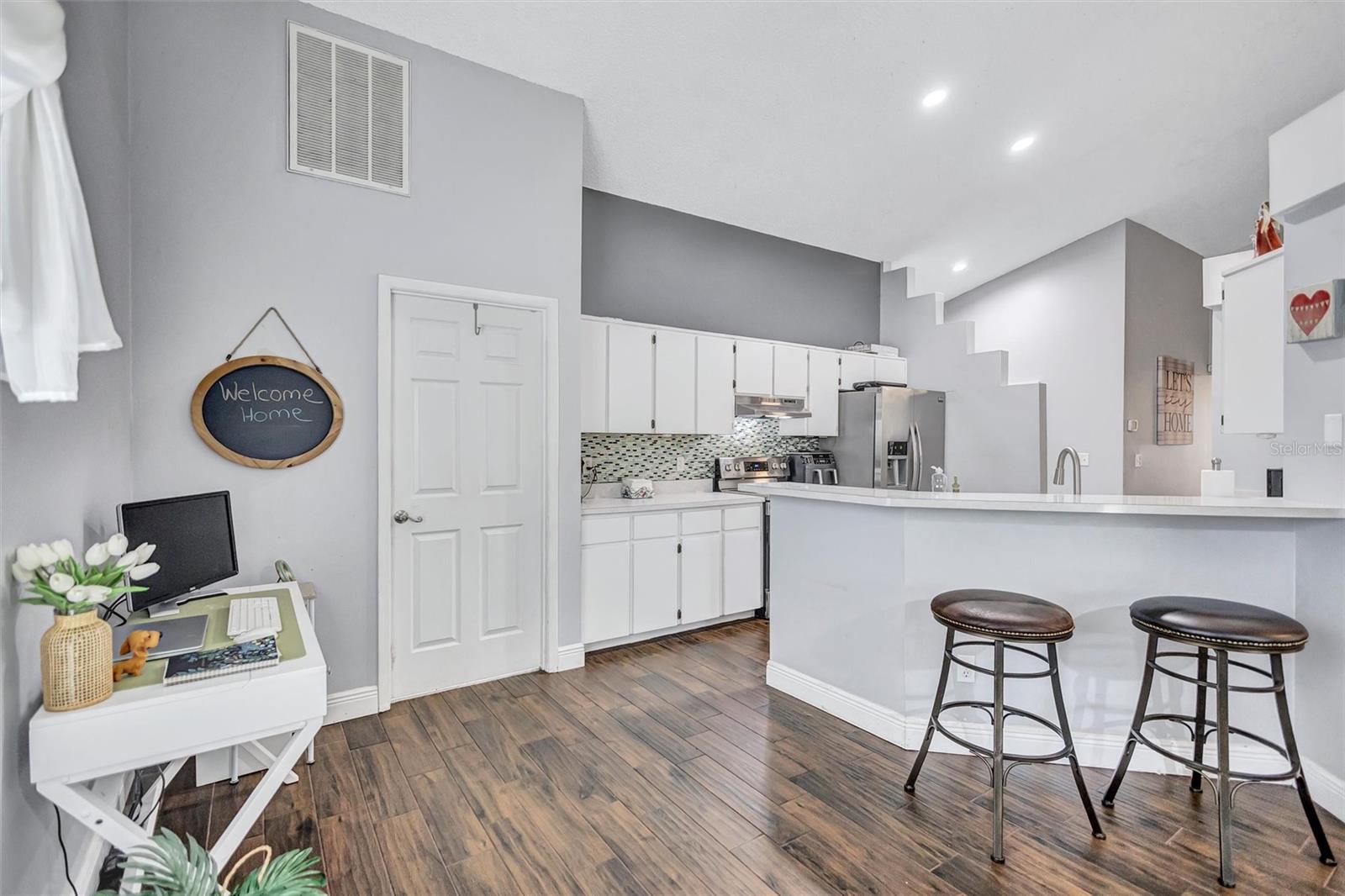 ROLLING OAKS - Residential