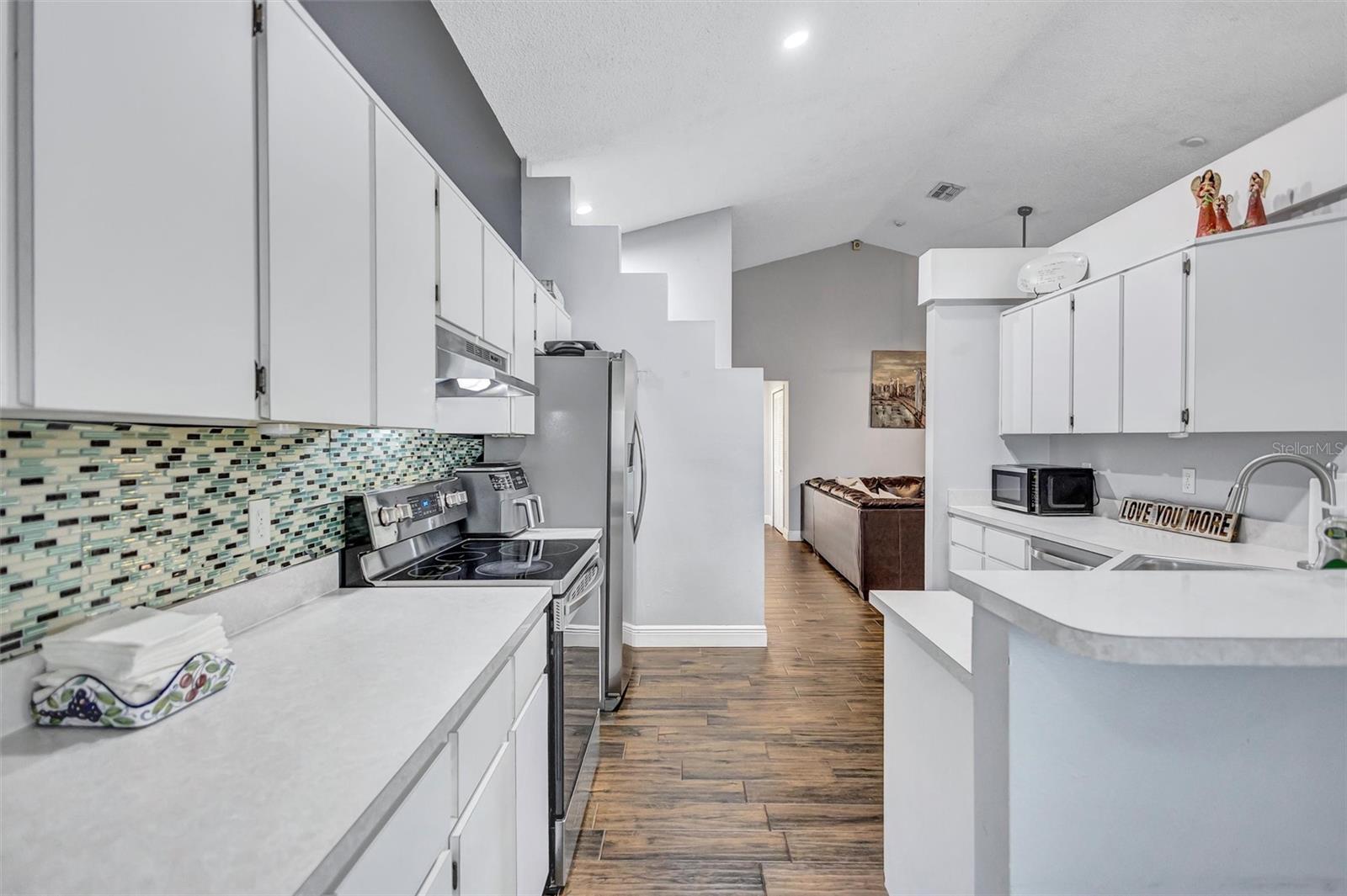 ROLLING OAKS - Residential