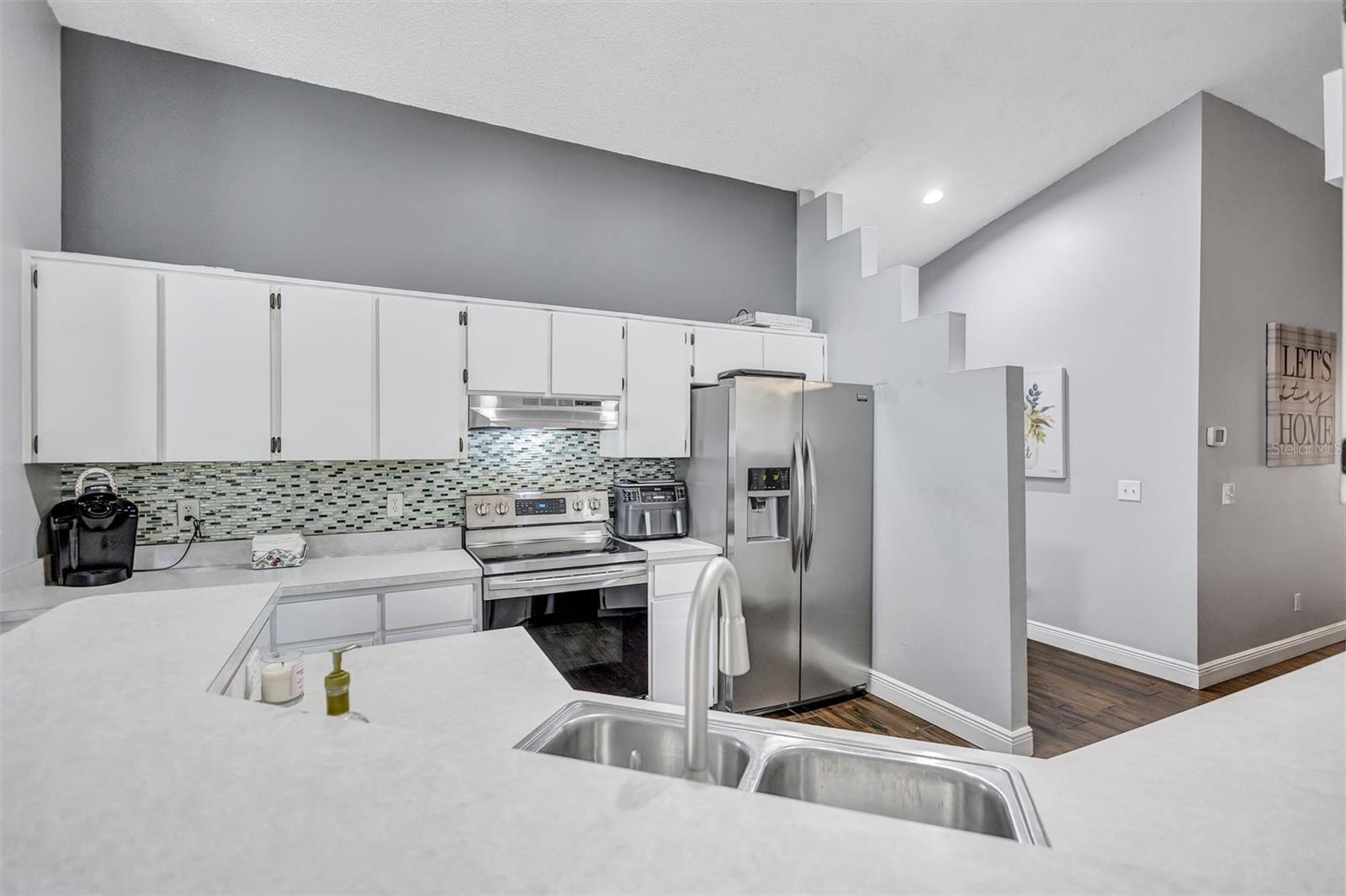 ROLLING OAKS - Residential