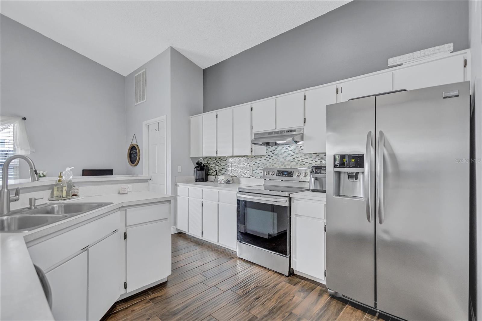 ROLLING OAKS - Residential