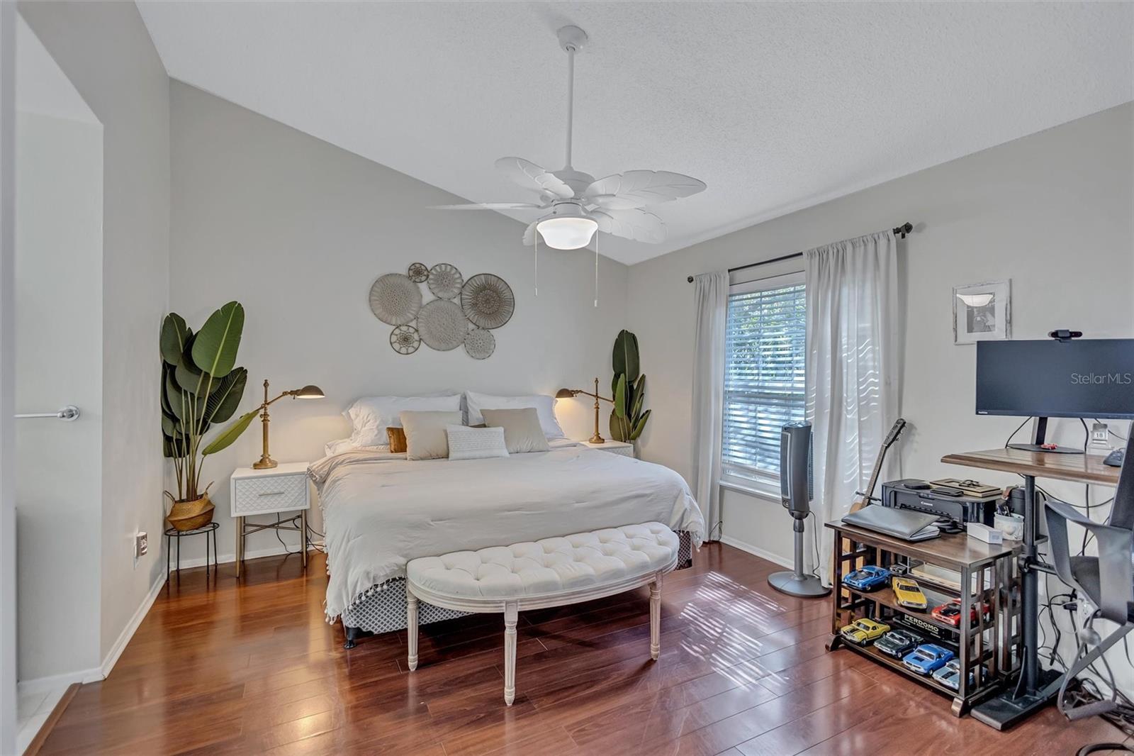 ROLLING OAKS - Residential