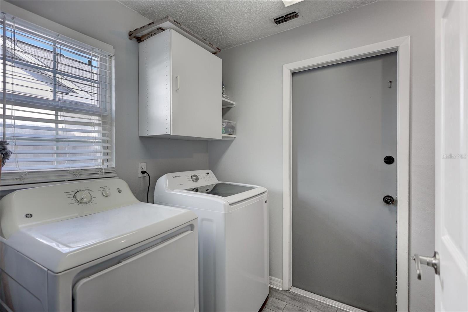 ROLLING OAKS - Residential