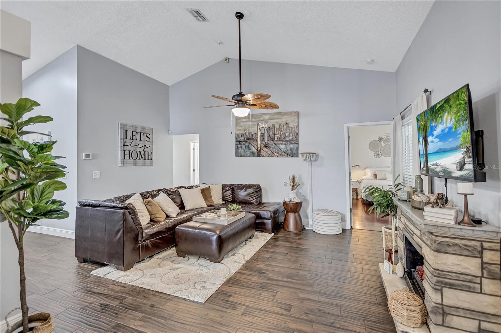 ROLLING OAKS - Residential