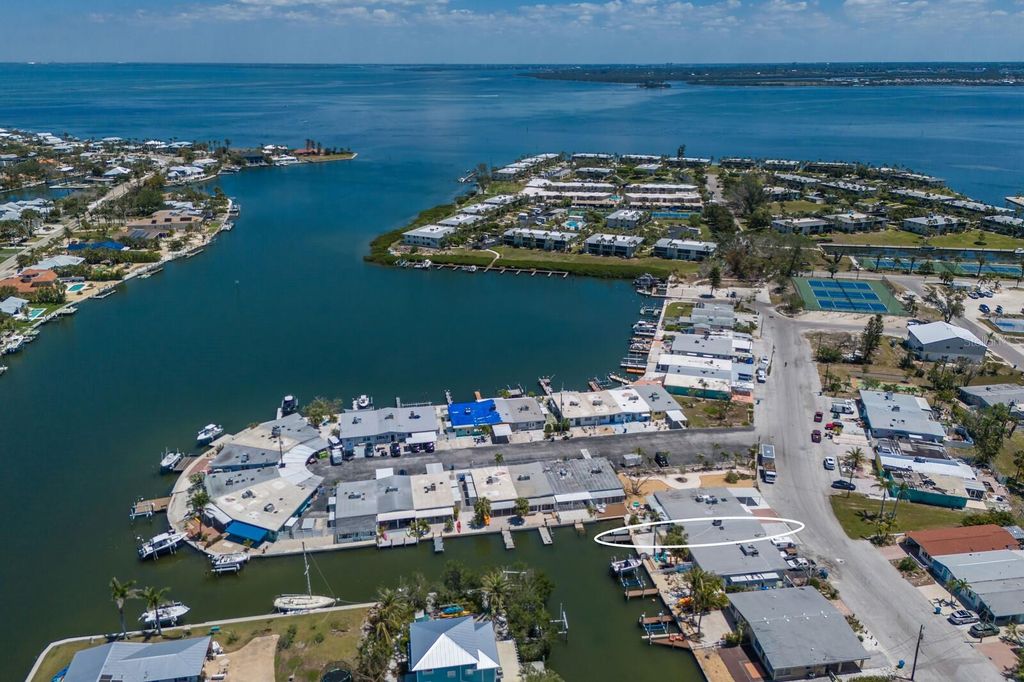 Photo of 444 63rd Street, Holmes Beach, FL 34217 (MLS # A4649024)