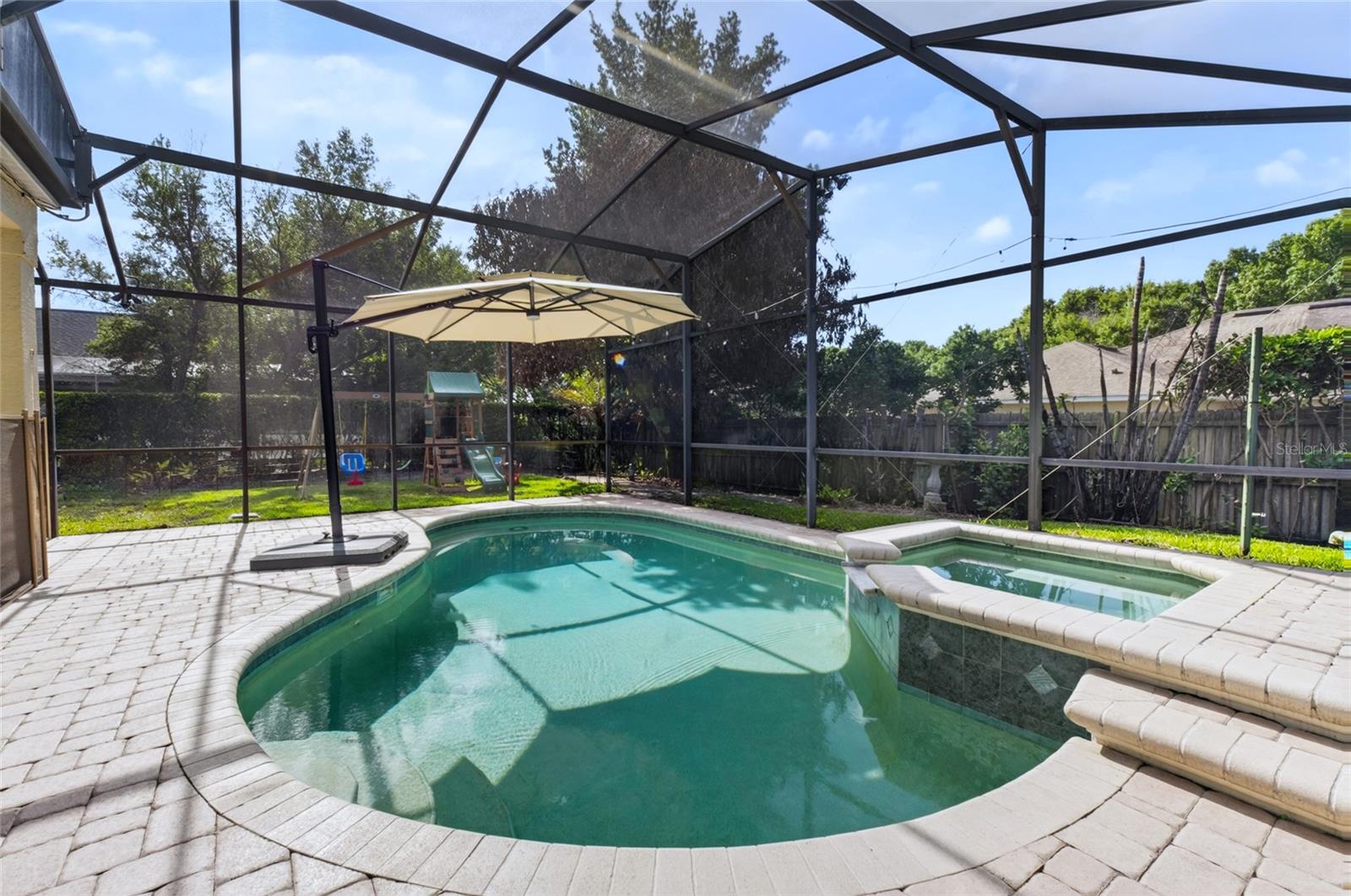 7524 LINDENHURST DRIVE