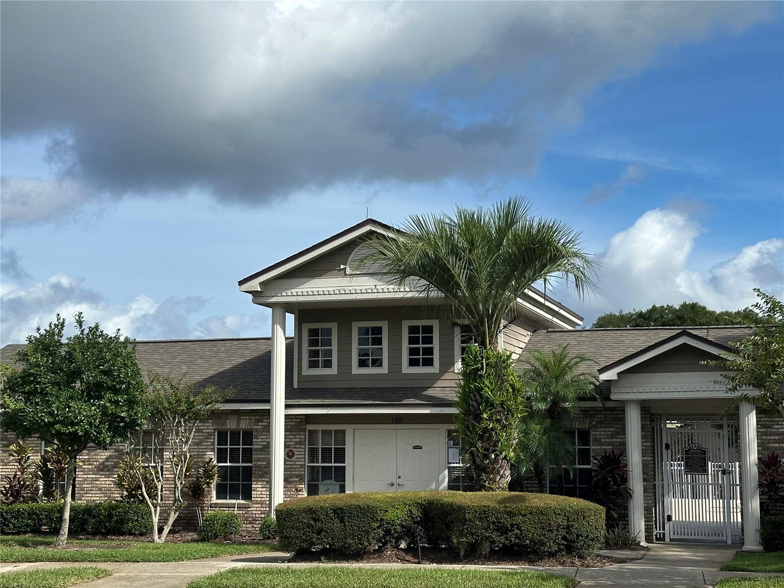 HUNTERS POINTE AT HUNTERS RESERVE A CONDO - Residential Lease